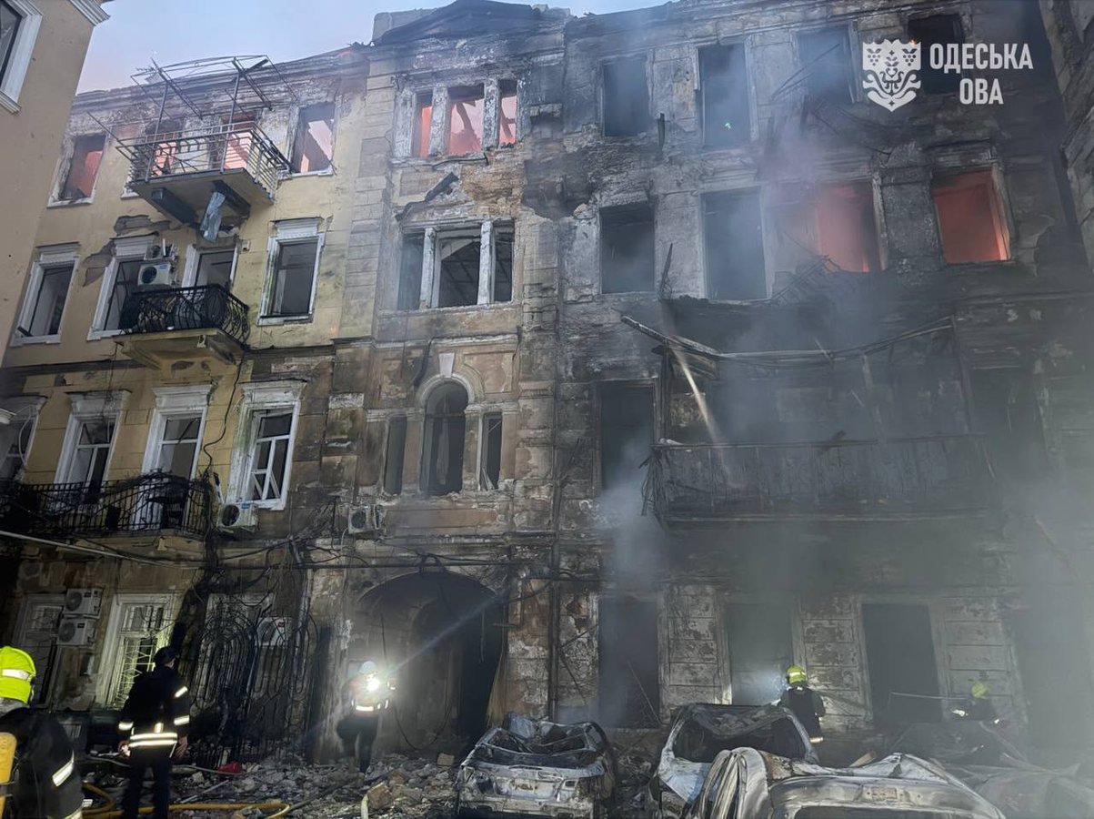 В Одессе после массированной атаки повреждены энергетика и порт