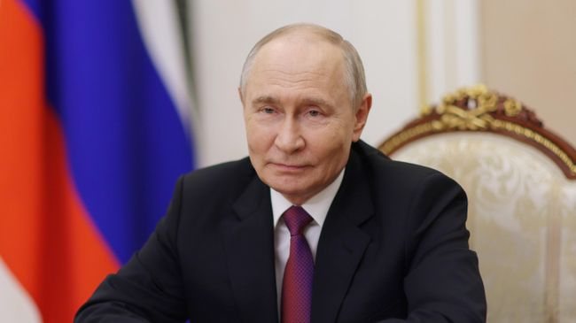 Президент Туркменистана поздравил Путина с днем рождения