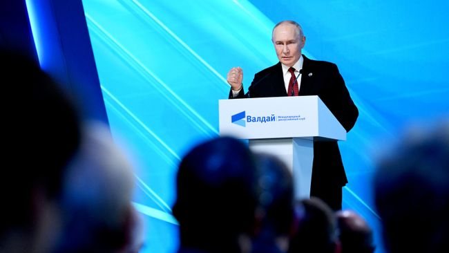Путин: попытка Запада повесить новый железный занавес провалится