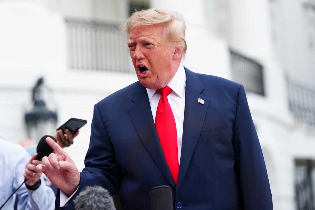 Трамп заявил, что Украине пора сменить президента
